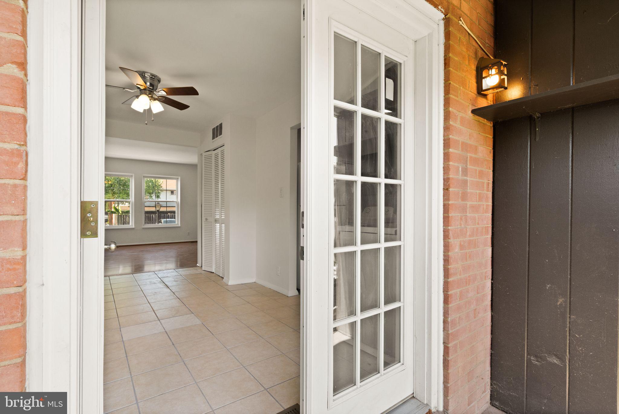 PEMBROOKE - Residential