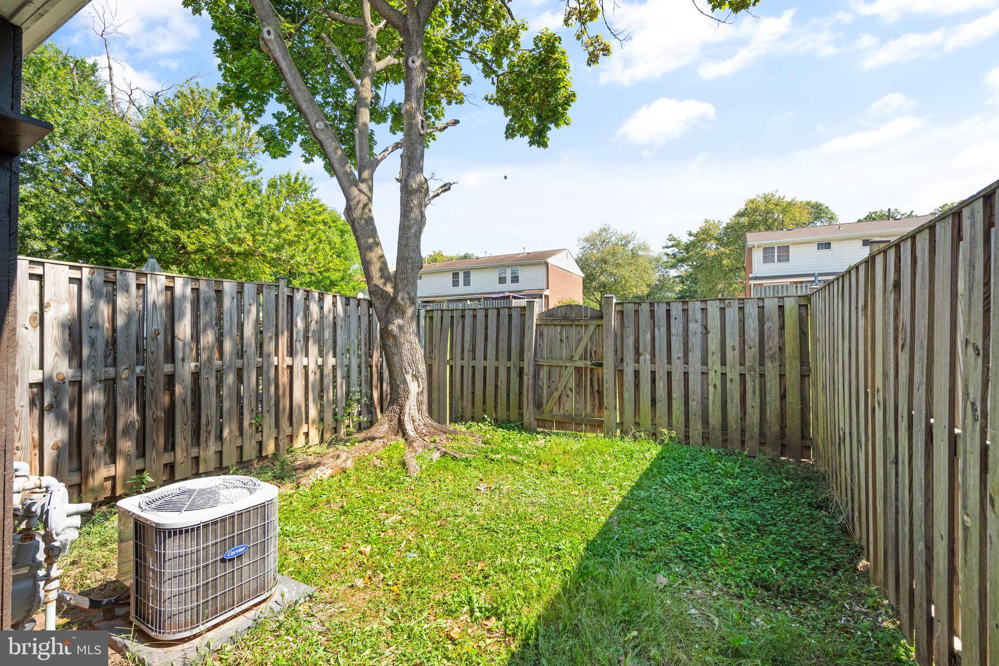 PEMBROOKE - Residential