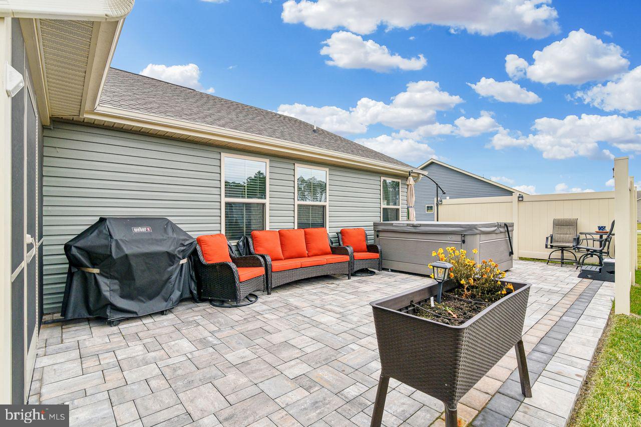 THE VINES OF SANDHILL - Residential