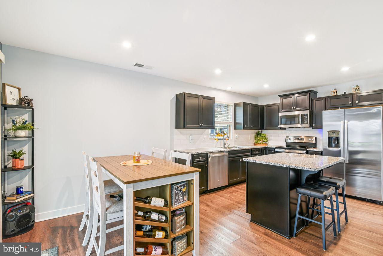 THE VINES OF SANDHILL - Residential