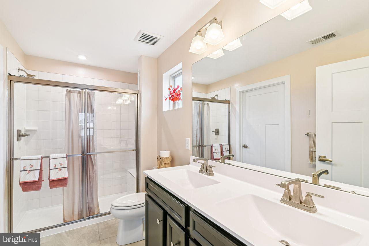 THE VINES OF SANDHILL - Residential