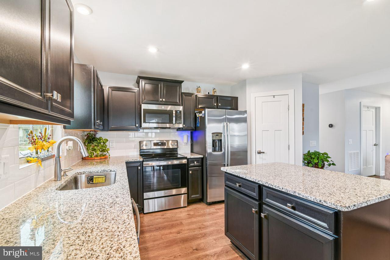 THE VINES OF SANDHILL - Residential