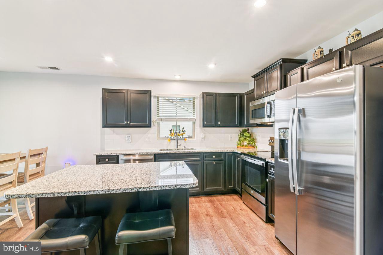 THE VINES OF SANDHILL - Residential