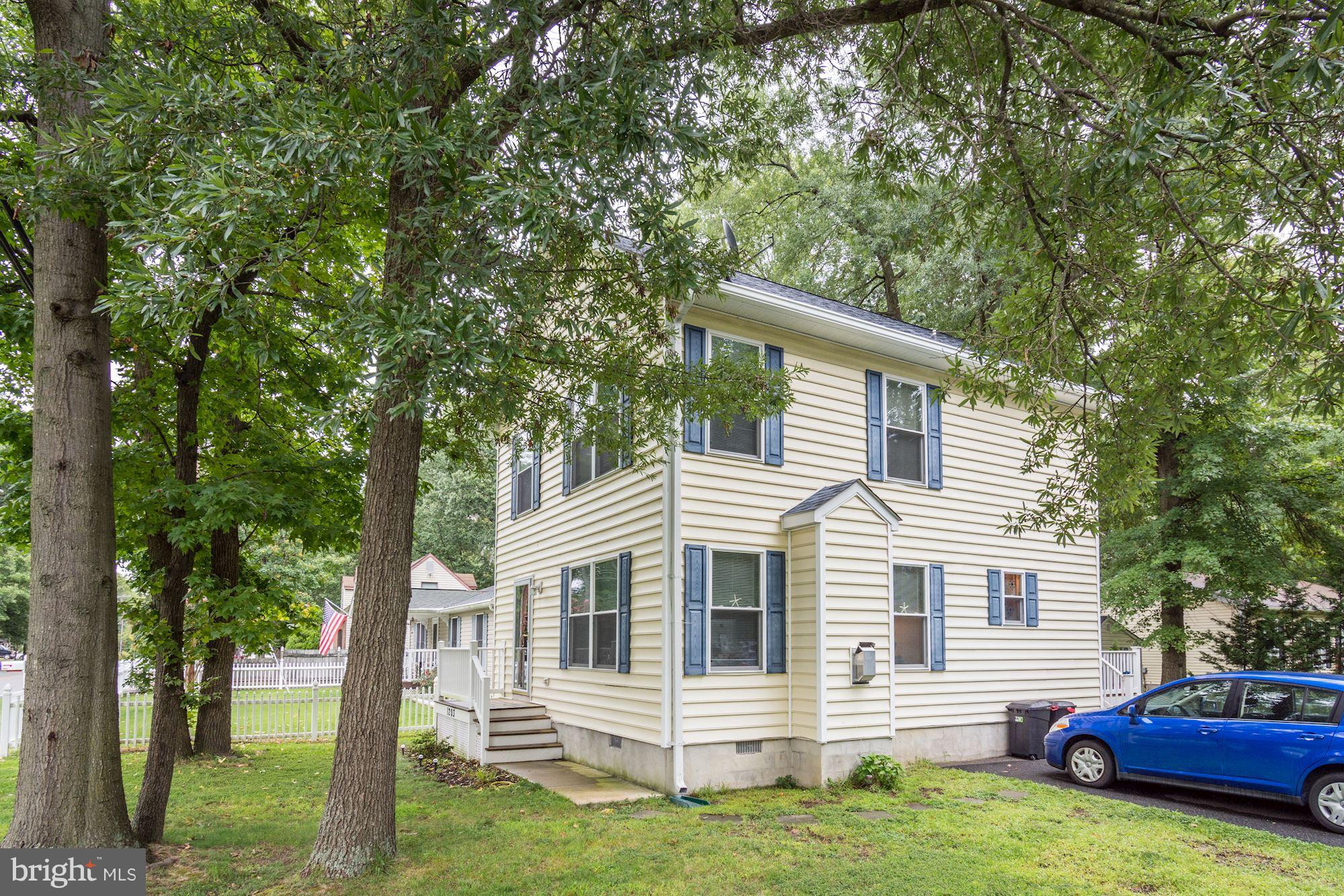 FRANKLIN MANOR BEACH - Residential