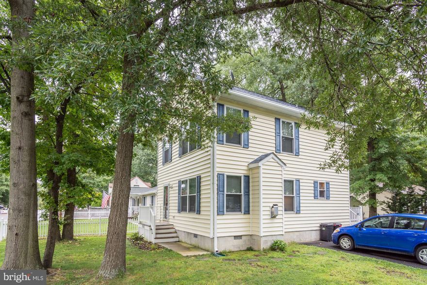 100% Financing Available.  Well cared for two story home in Franklin Manor with new washer/dryer.  Waterfront community park, beach, and playground are a short walk with two community piers on the Chesapeake Bay!  Small marina membership also available for residents.  Convenient commute to Washington DC, Baltimore, and Annapolis.  Property also listed for rent.