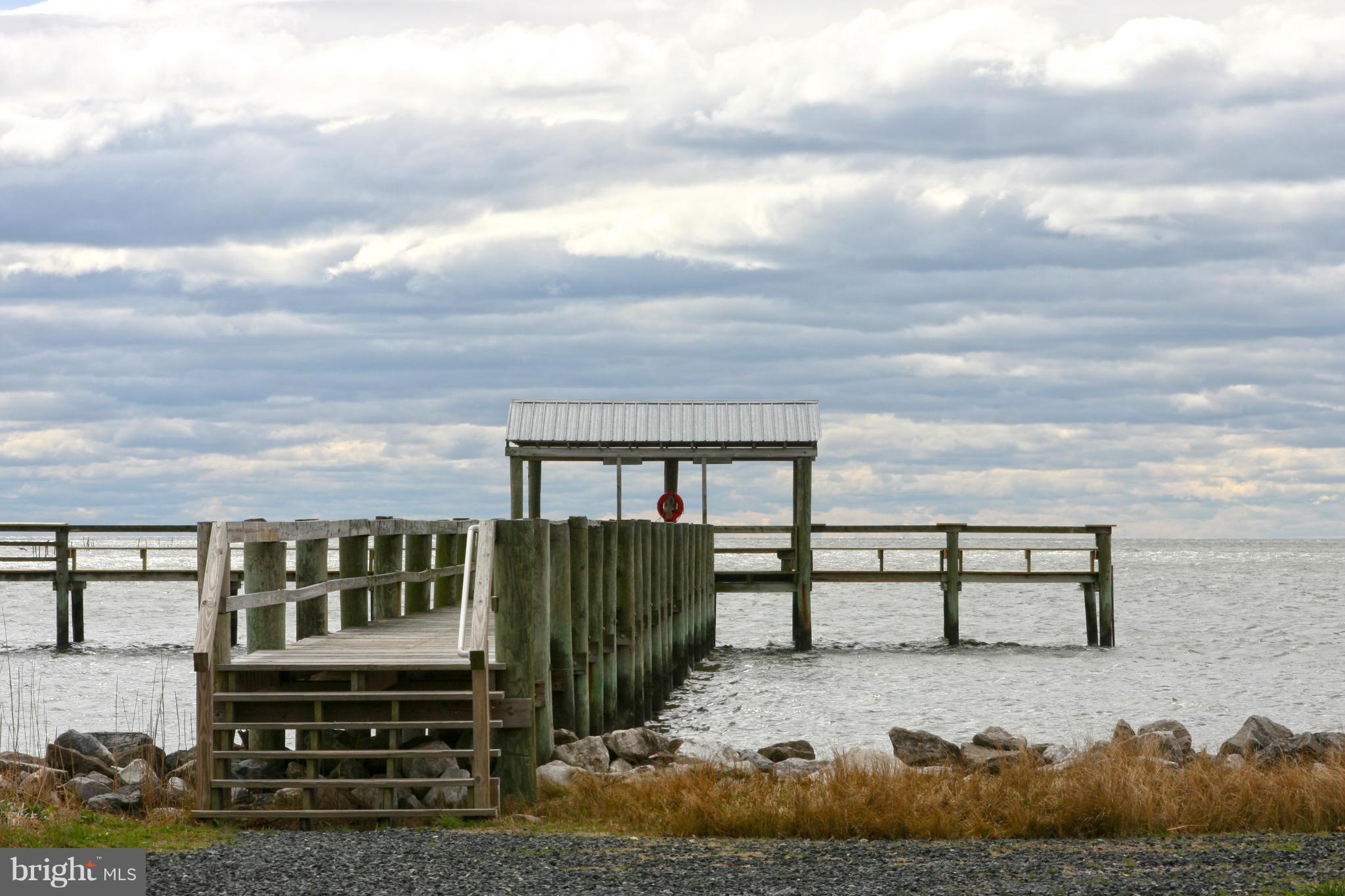FRANKLIN MANOR BEACH - Residential