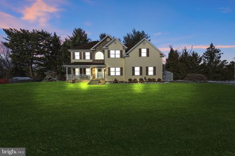 5 RIDGE TOP TERRACE WASHINGTON NJ 07882