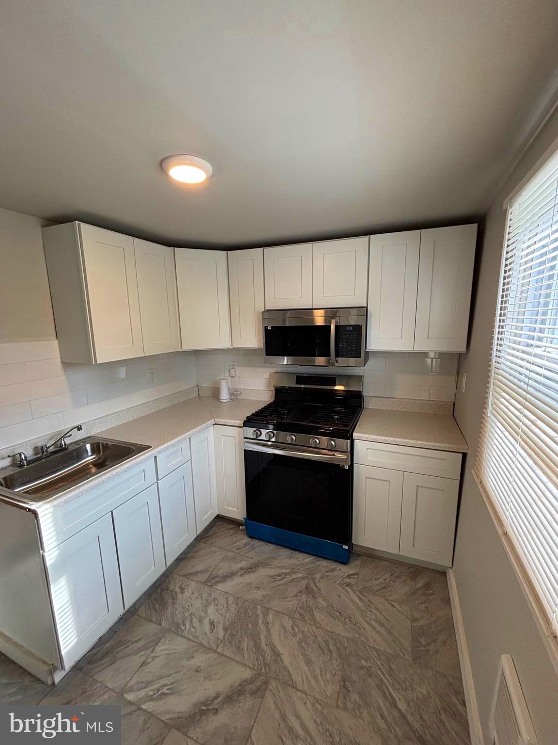 KENSINGTON - Residential