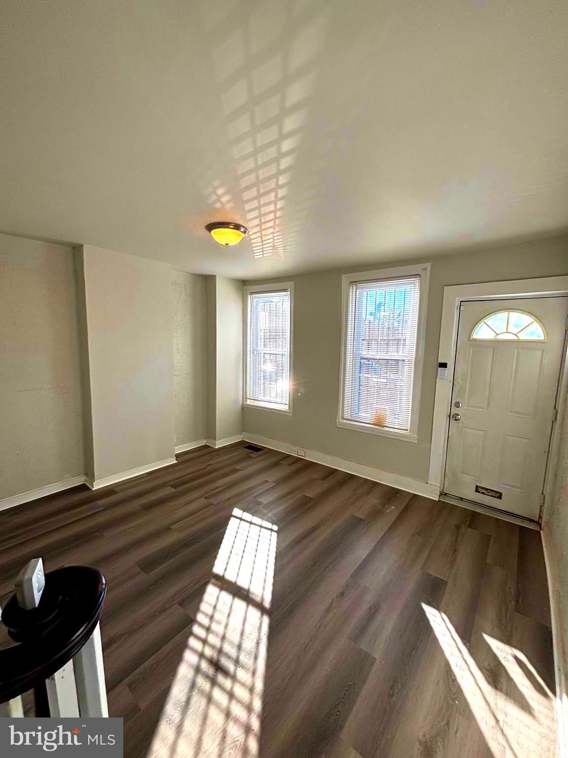 KENSINGTON - Residential