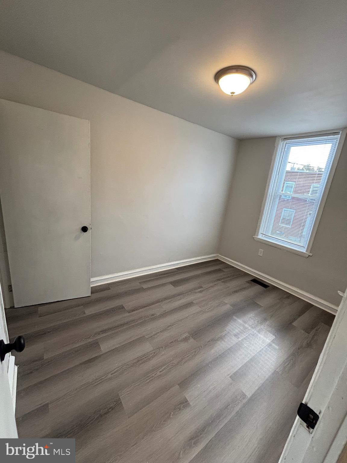 KENSINGTON - Residential