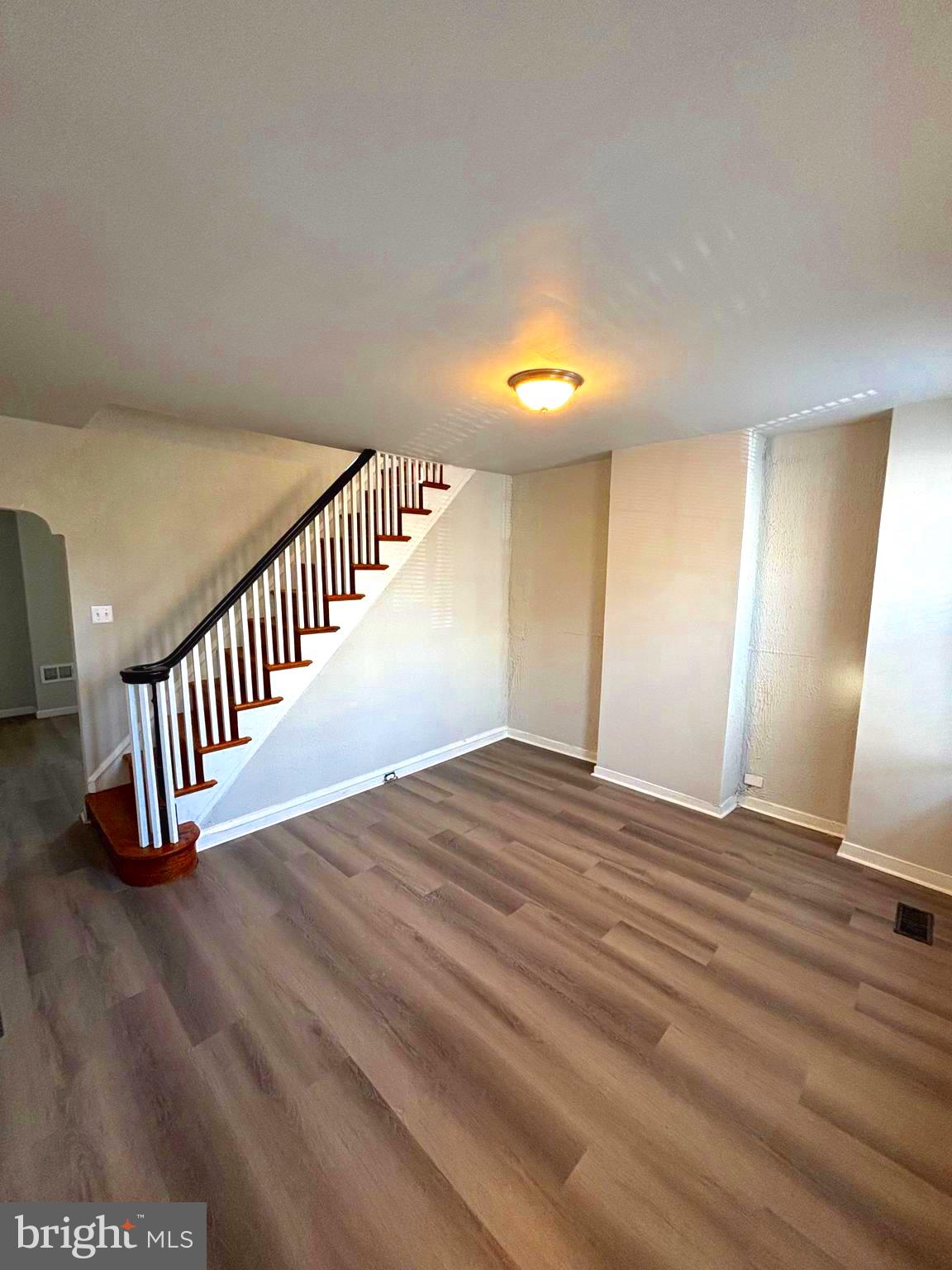 KENSINGTON - Residential