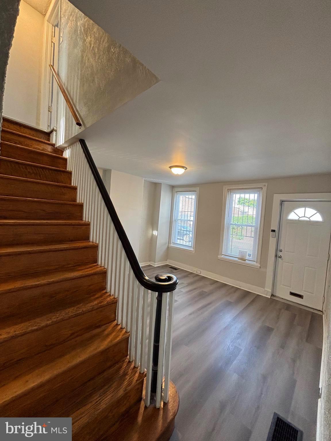 KENSINGTON - Residential