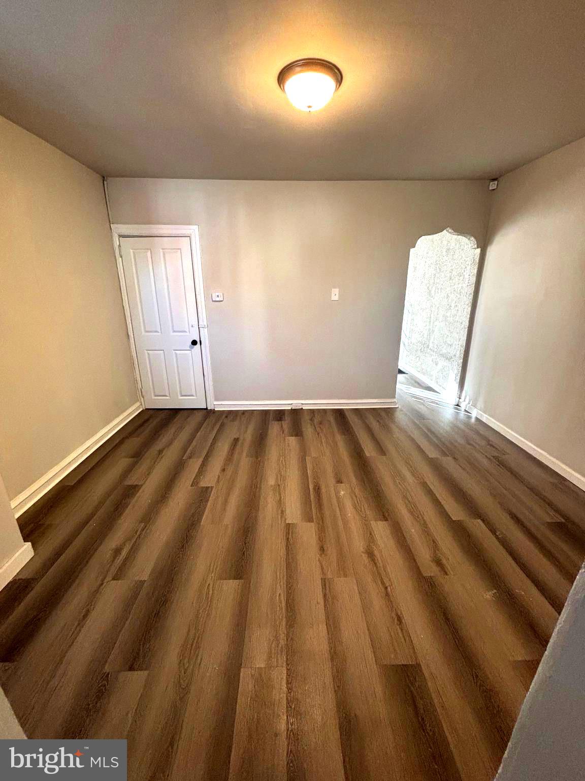 KENSINGTON - Residential