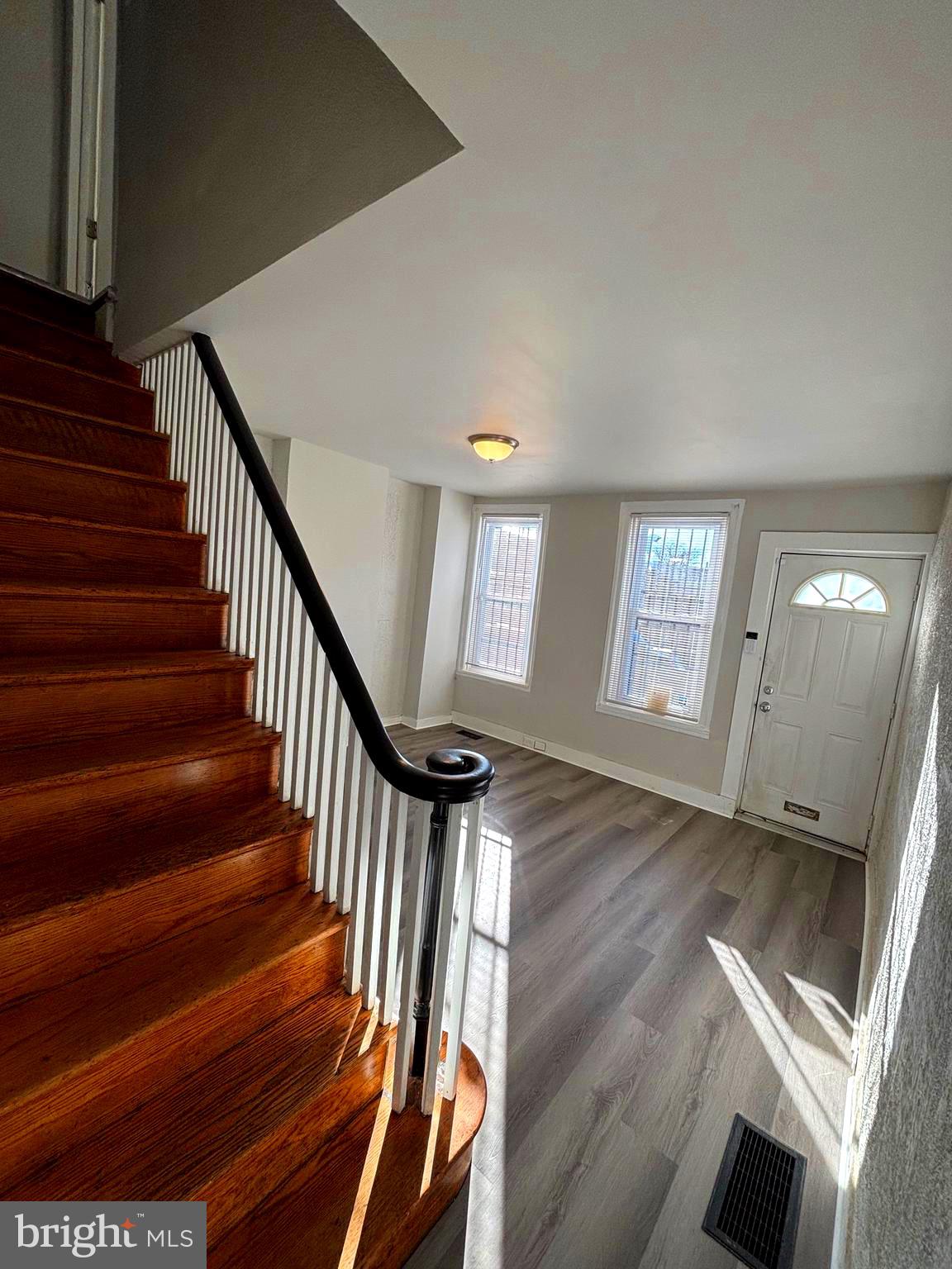 KENSINGTON - Residential