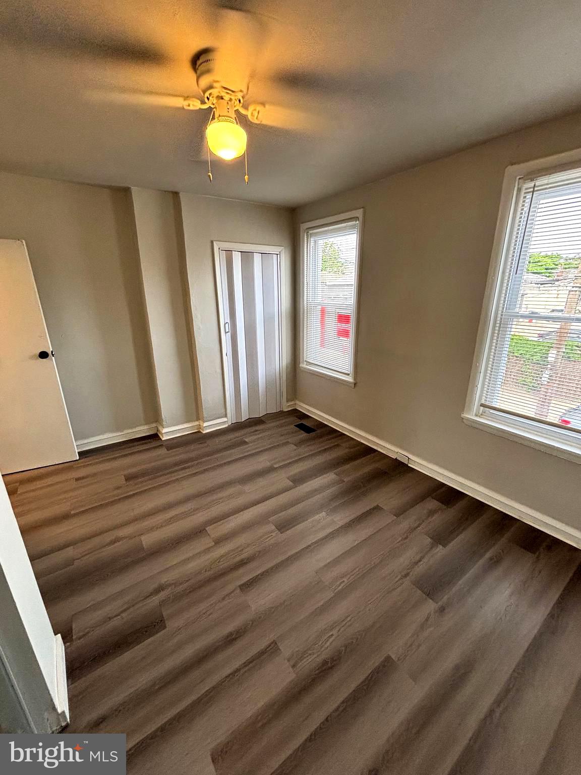 KENSINGTON - Residential