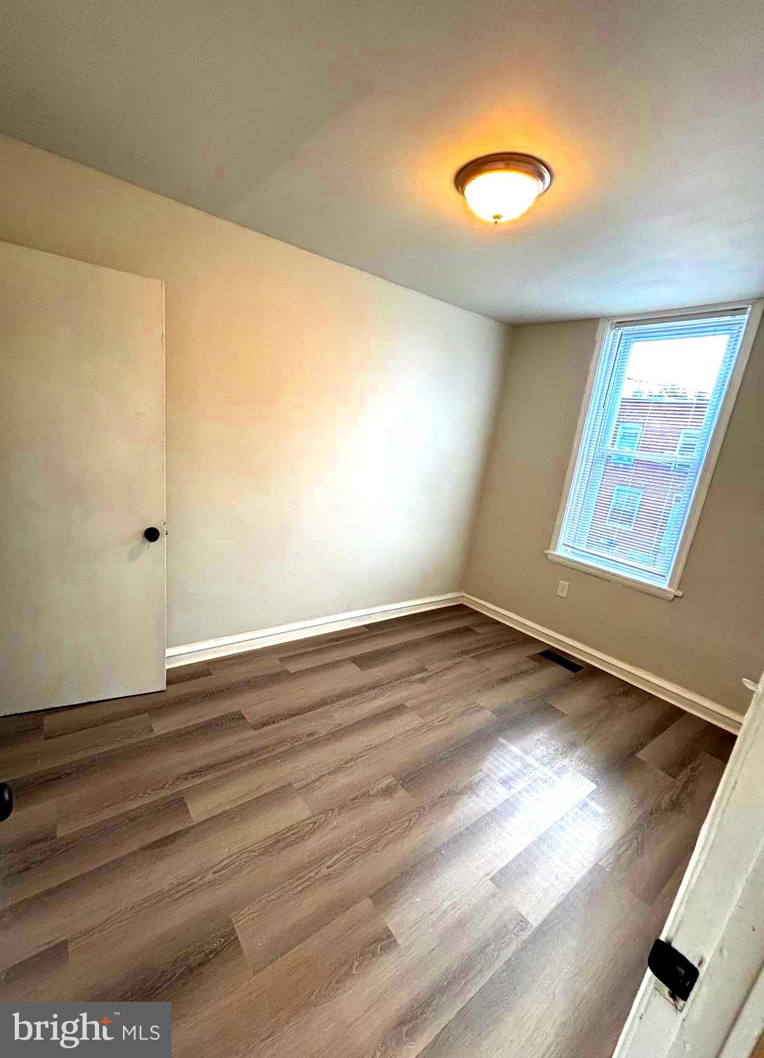 KENSINGTON - Residential