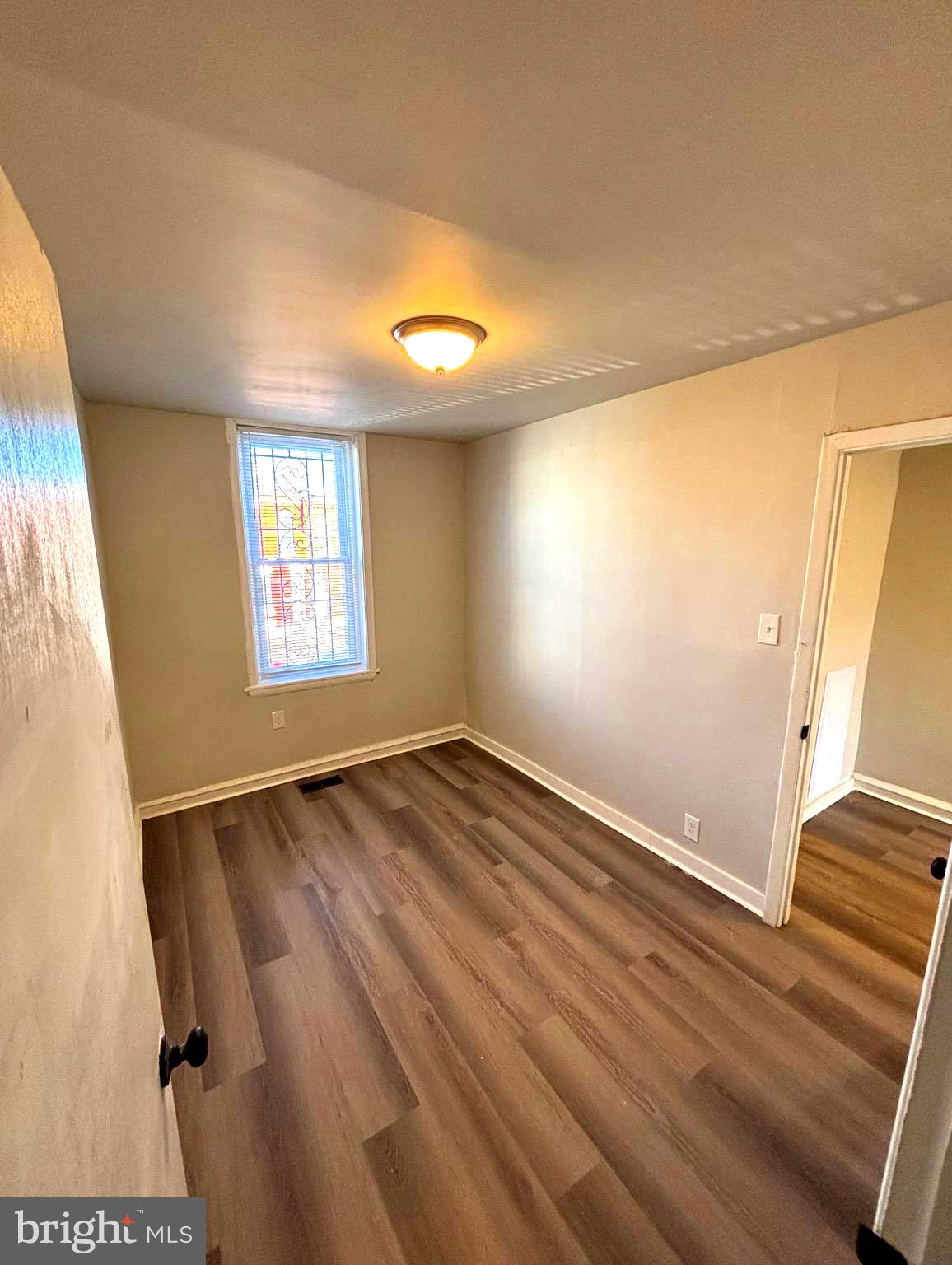 KENSINGTON - Residential