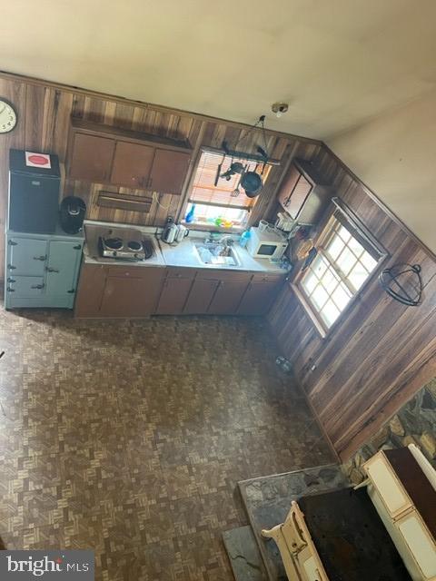 WARDEN LAKE - Residential