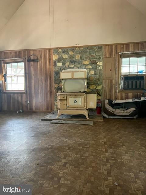 WARDEN LAKE - Residential