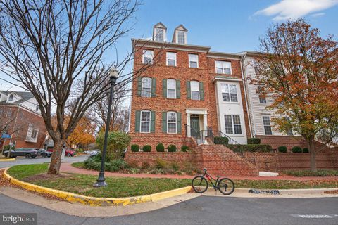 8866 ASHGROVE HOUSE LANE 201 VIENNA VA 22182