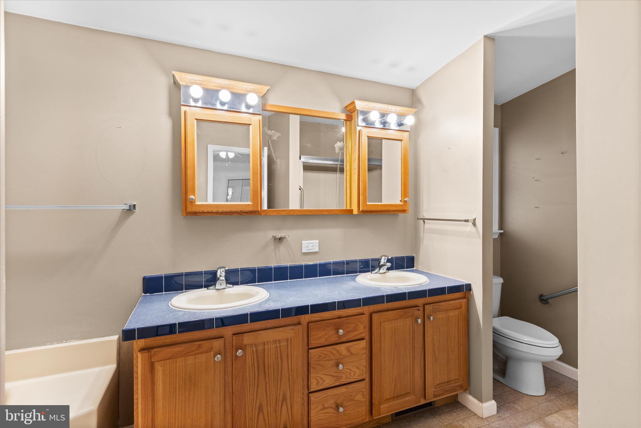 BARCLAY FARMS - Residential