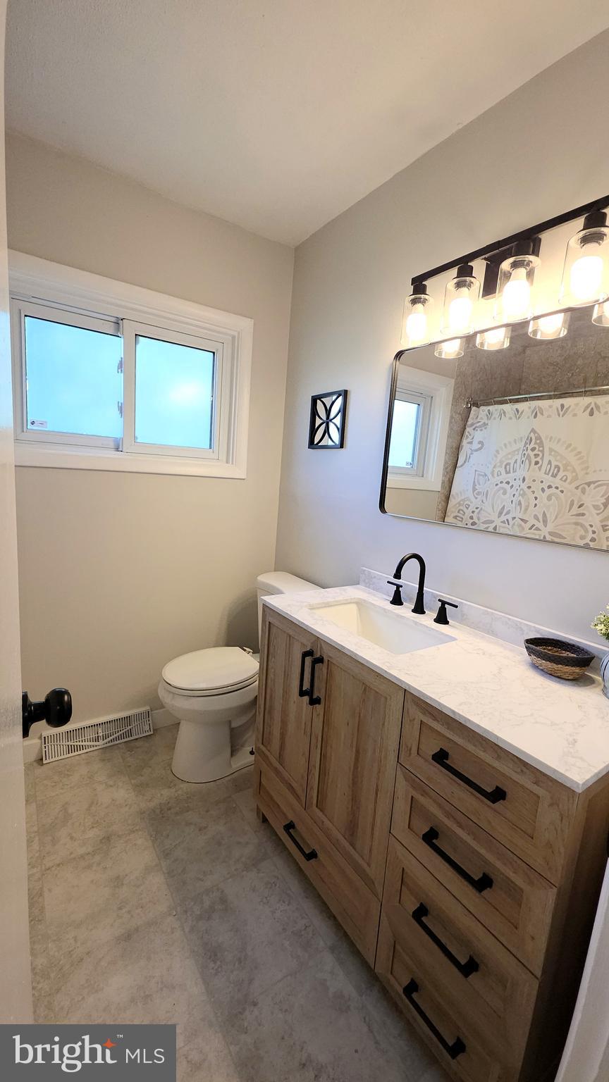 ABERDEEN HILLS - Residential