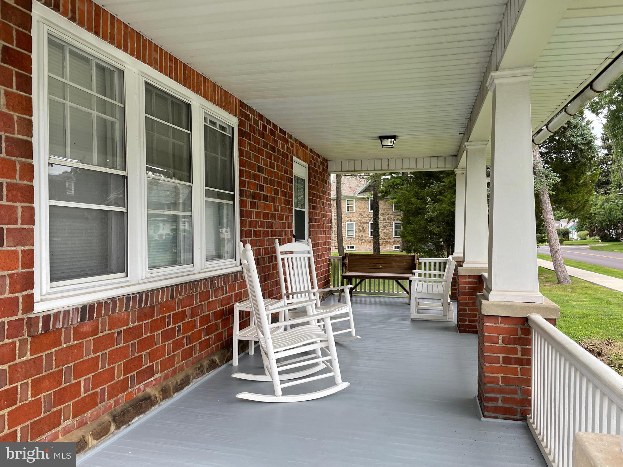 AMBLER - Commercial Lease