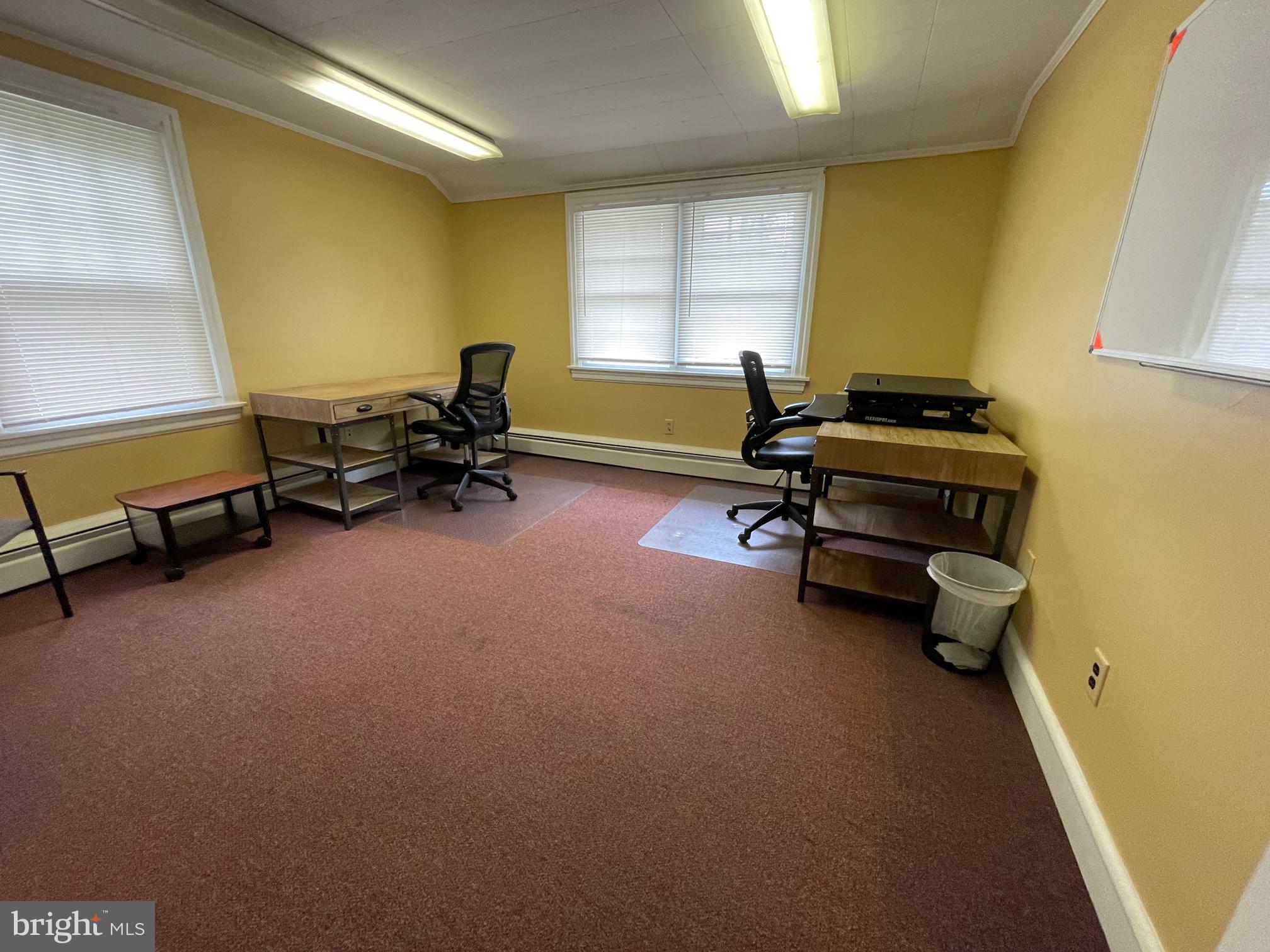 AMBLER - Commercial Lease