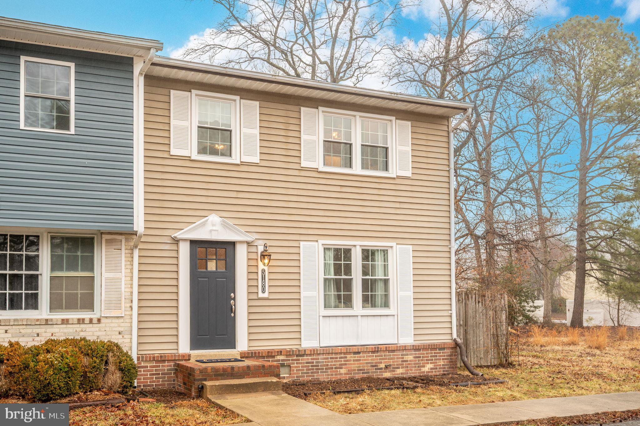 HERITAGE COURT - Residential