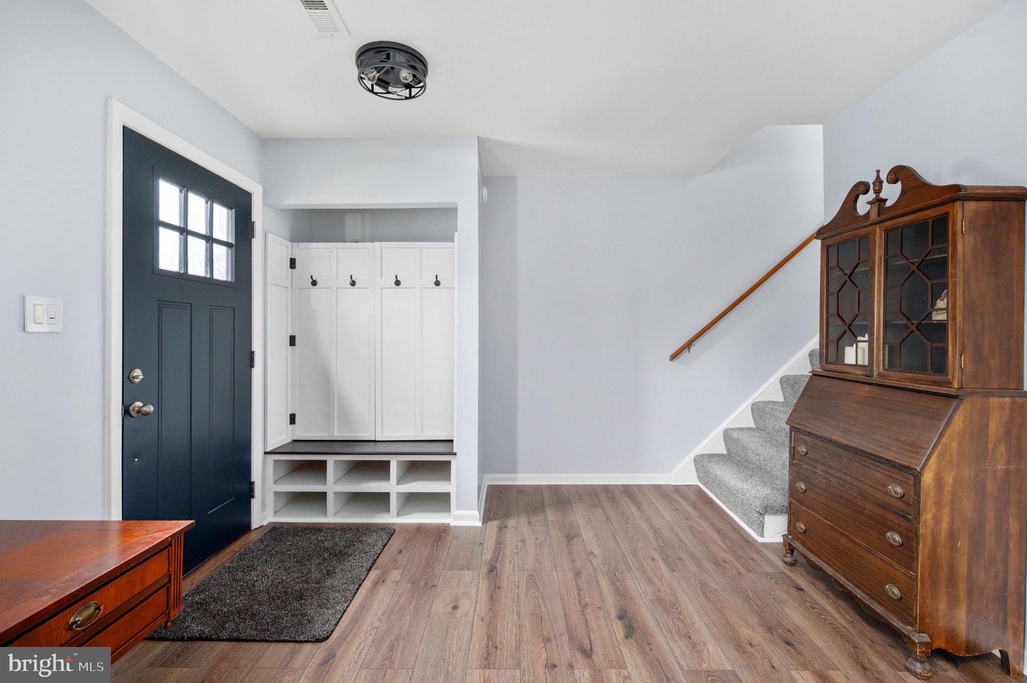 HERITAGE COURT - Residential