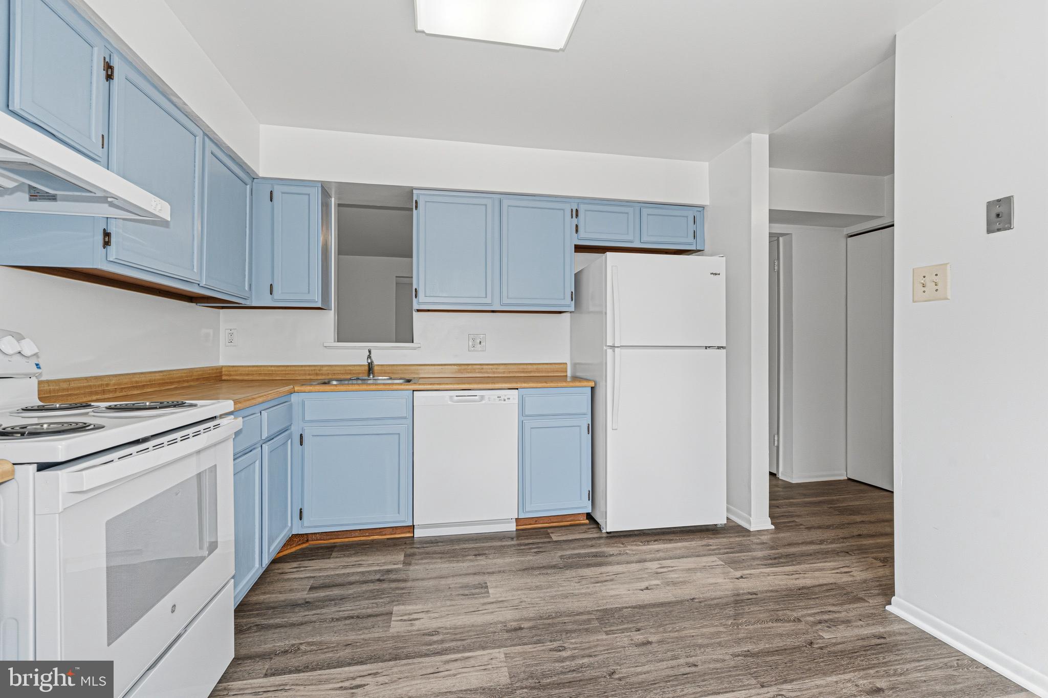 LAUREL - Residential