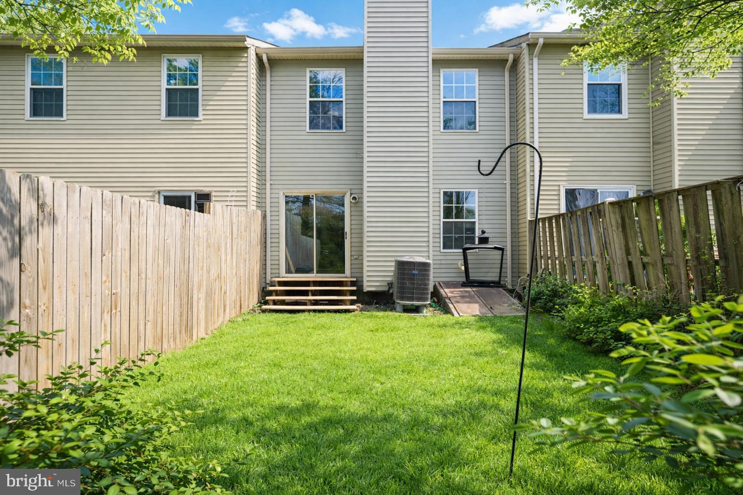 LAUREL - Residential