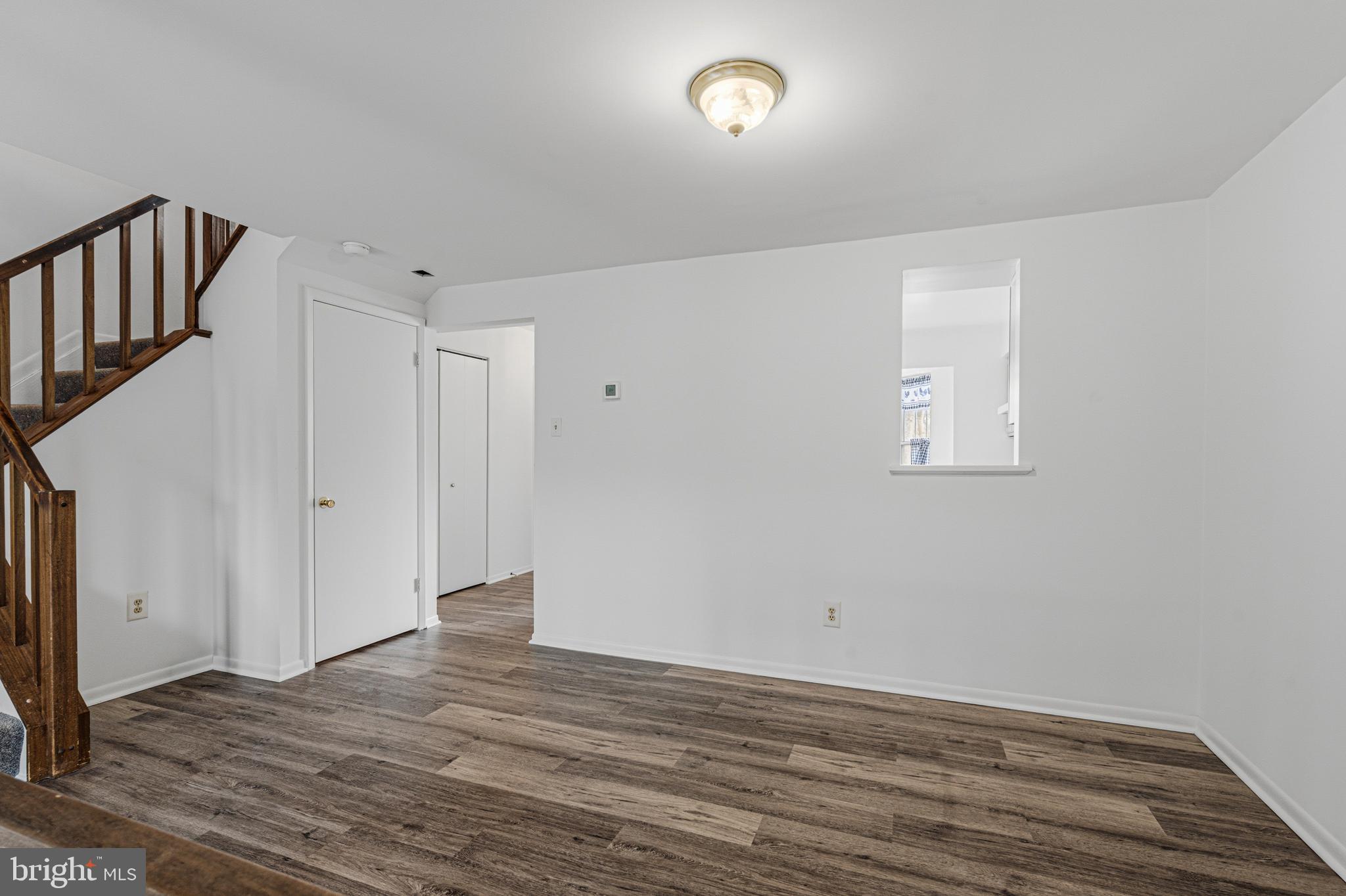 LAUREL - Residential