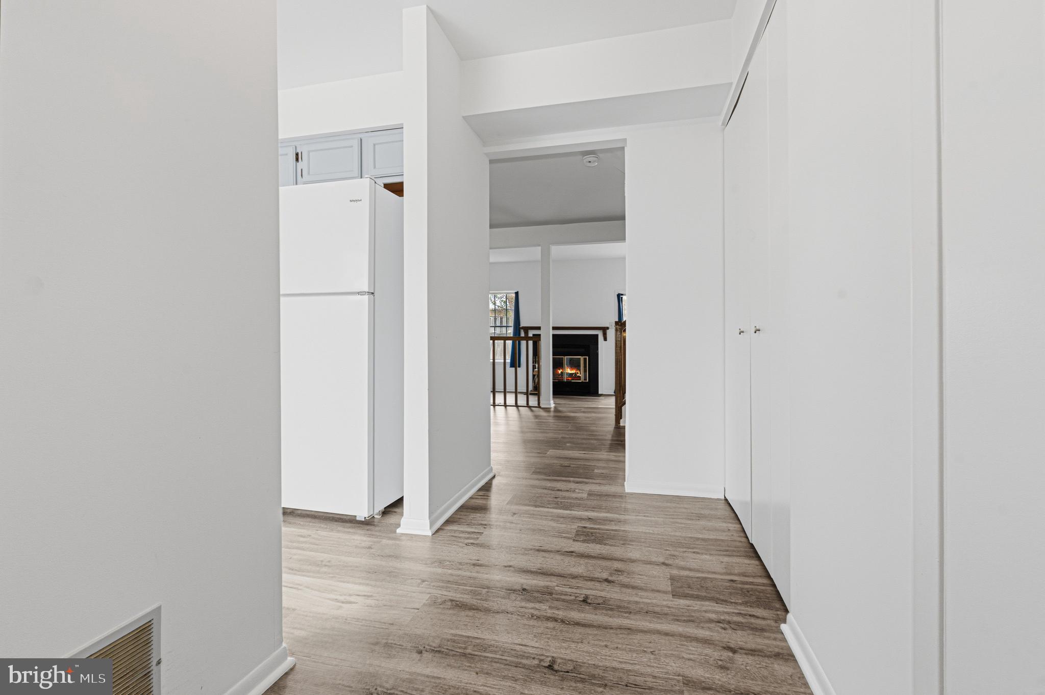 LAUREL - Residential