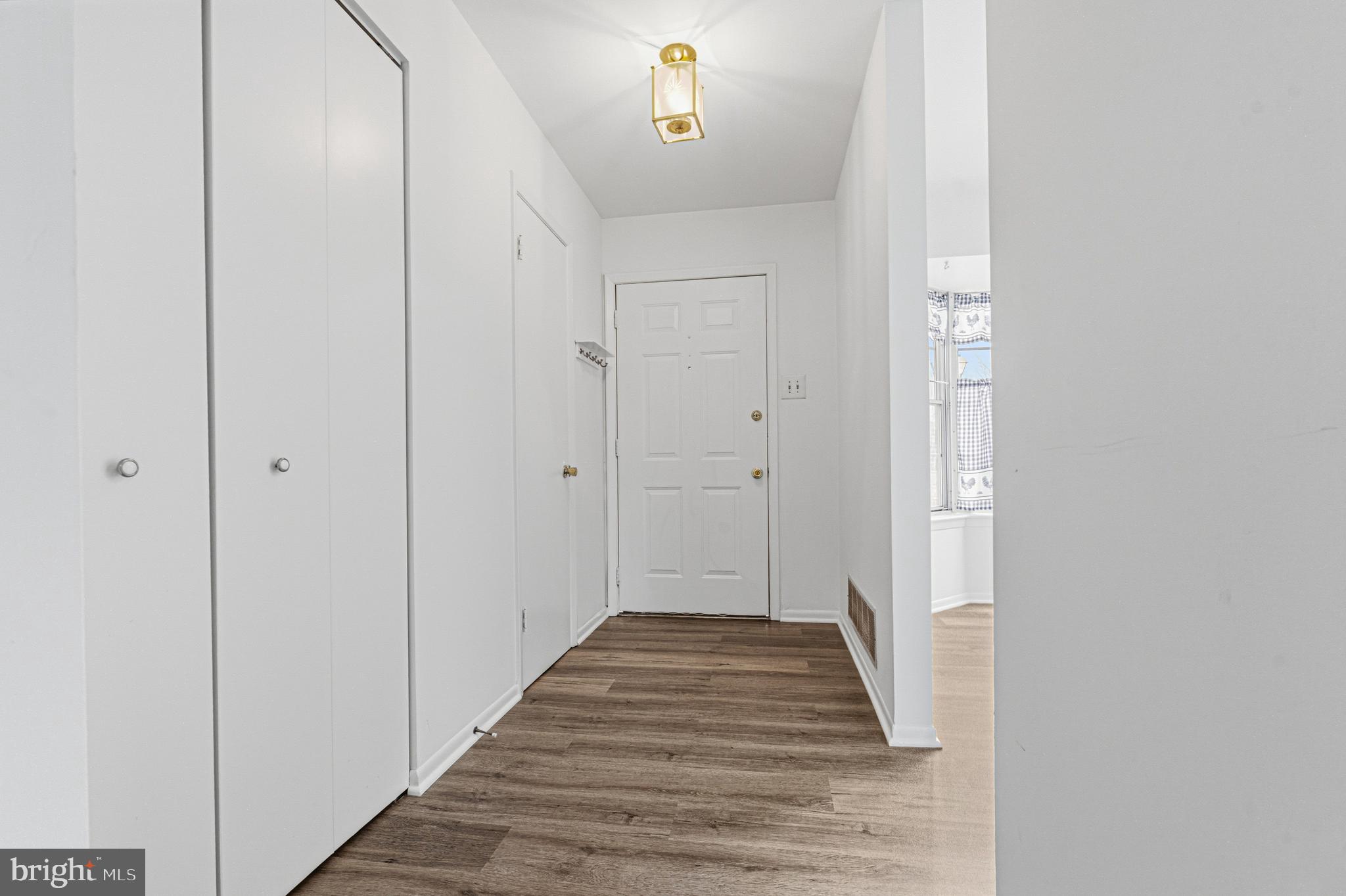 LAUREL - Residential