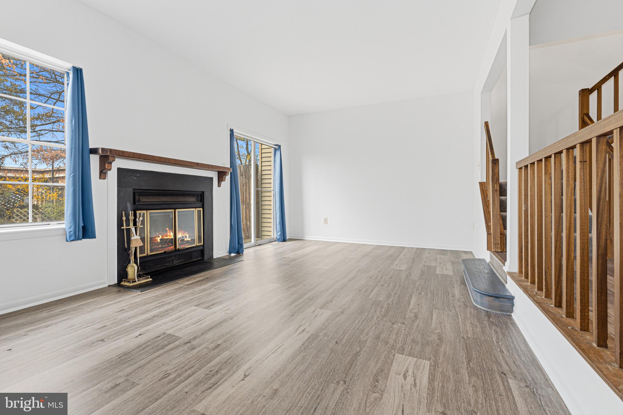 LAUREL - Residential