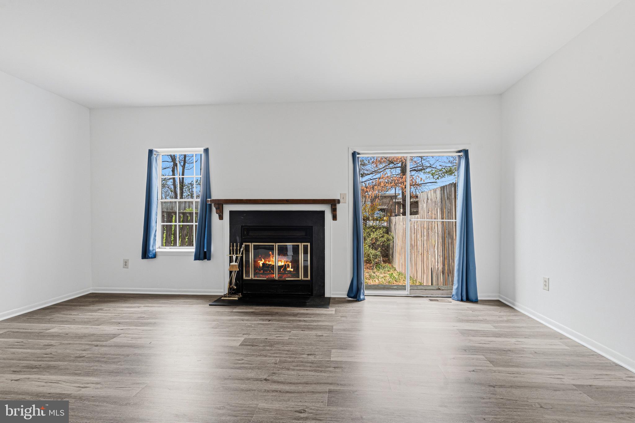 LAUREL - Residential