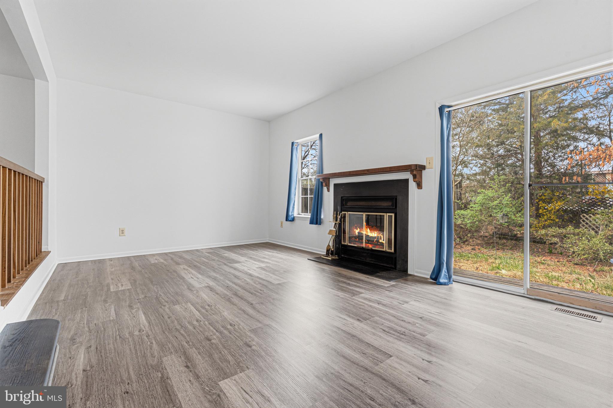 LAUREL - Residential