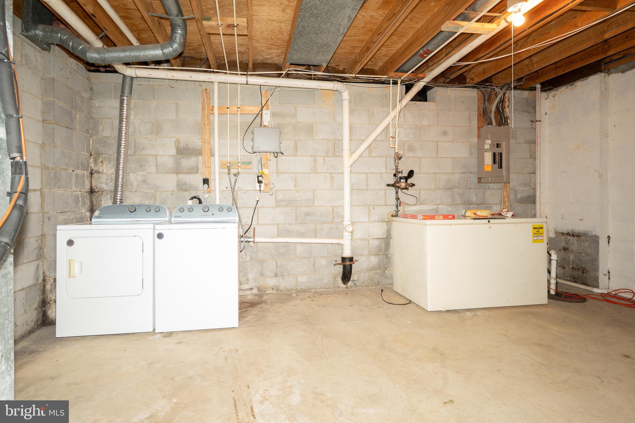 LAUREL - Residential