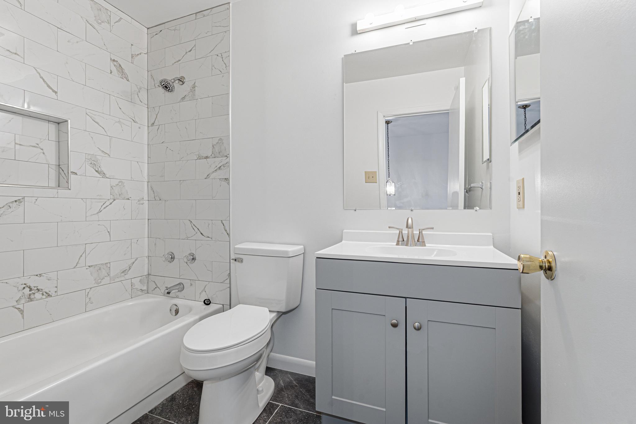 LAUREL - Residential