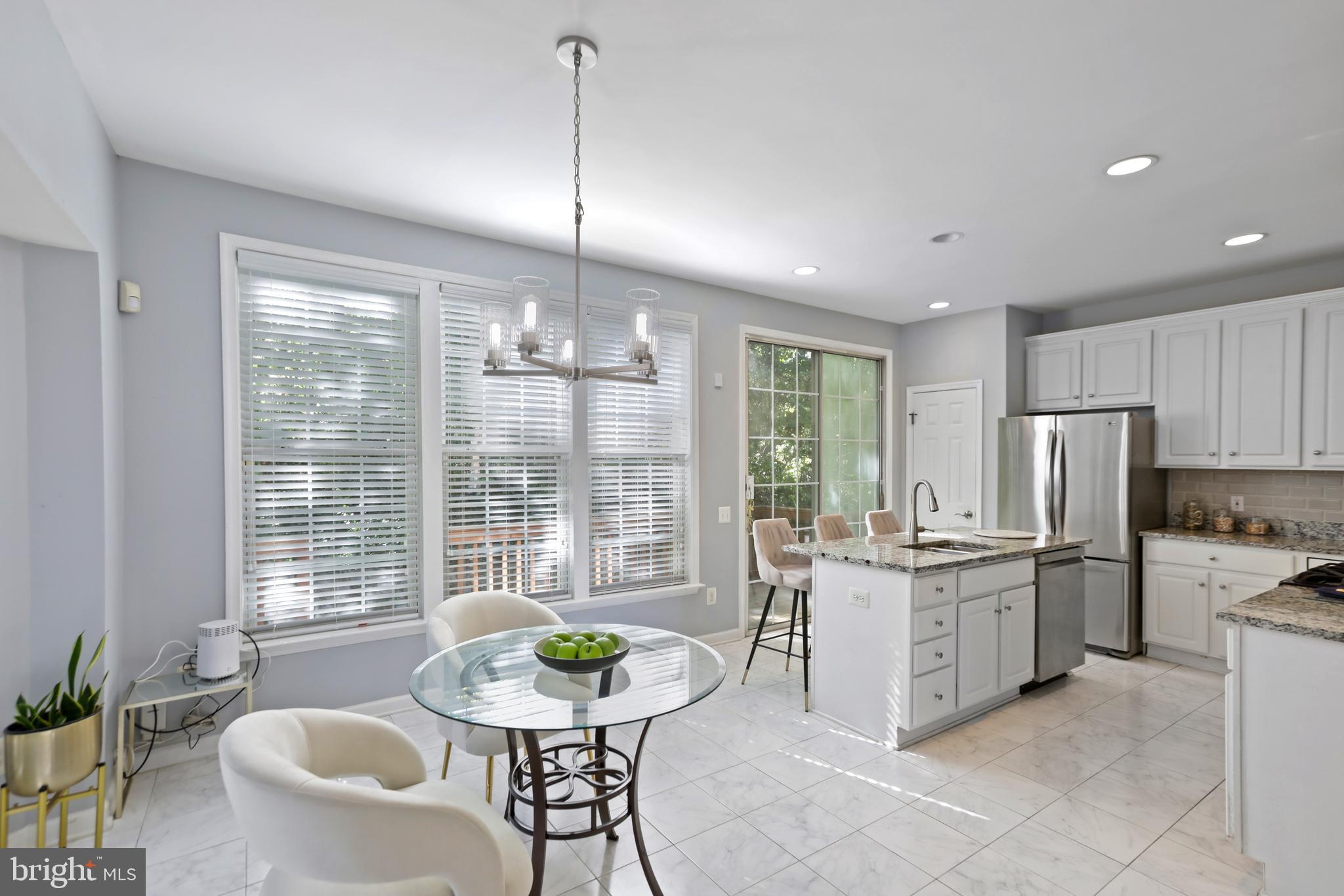 HERITAGE WOODS - Residential