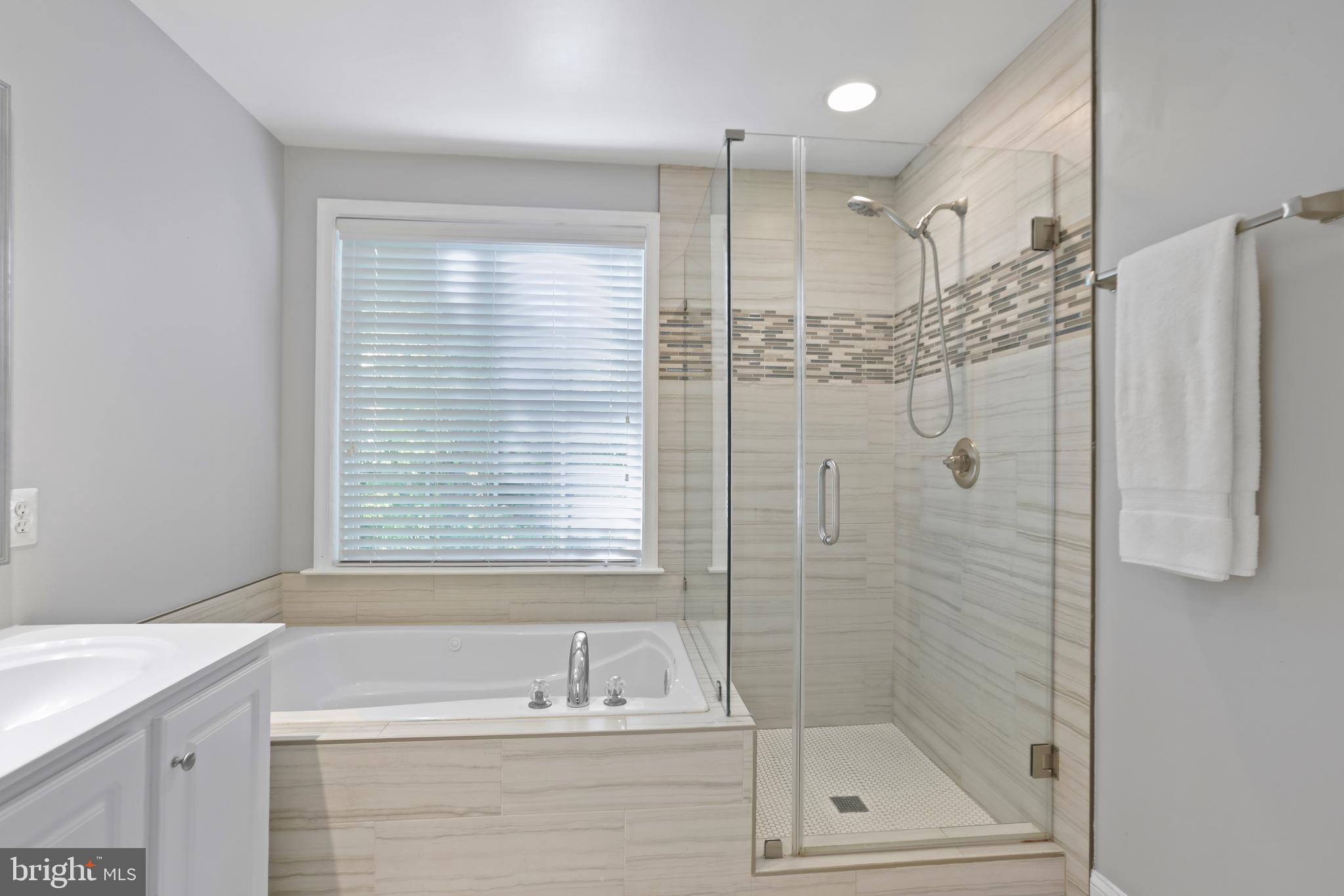 HERITAGE WOODS - Residential