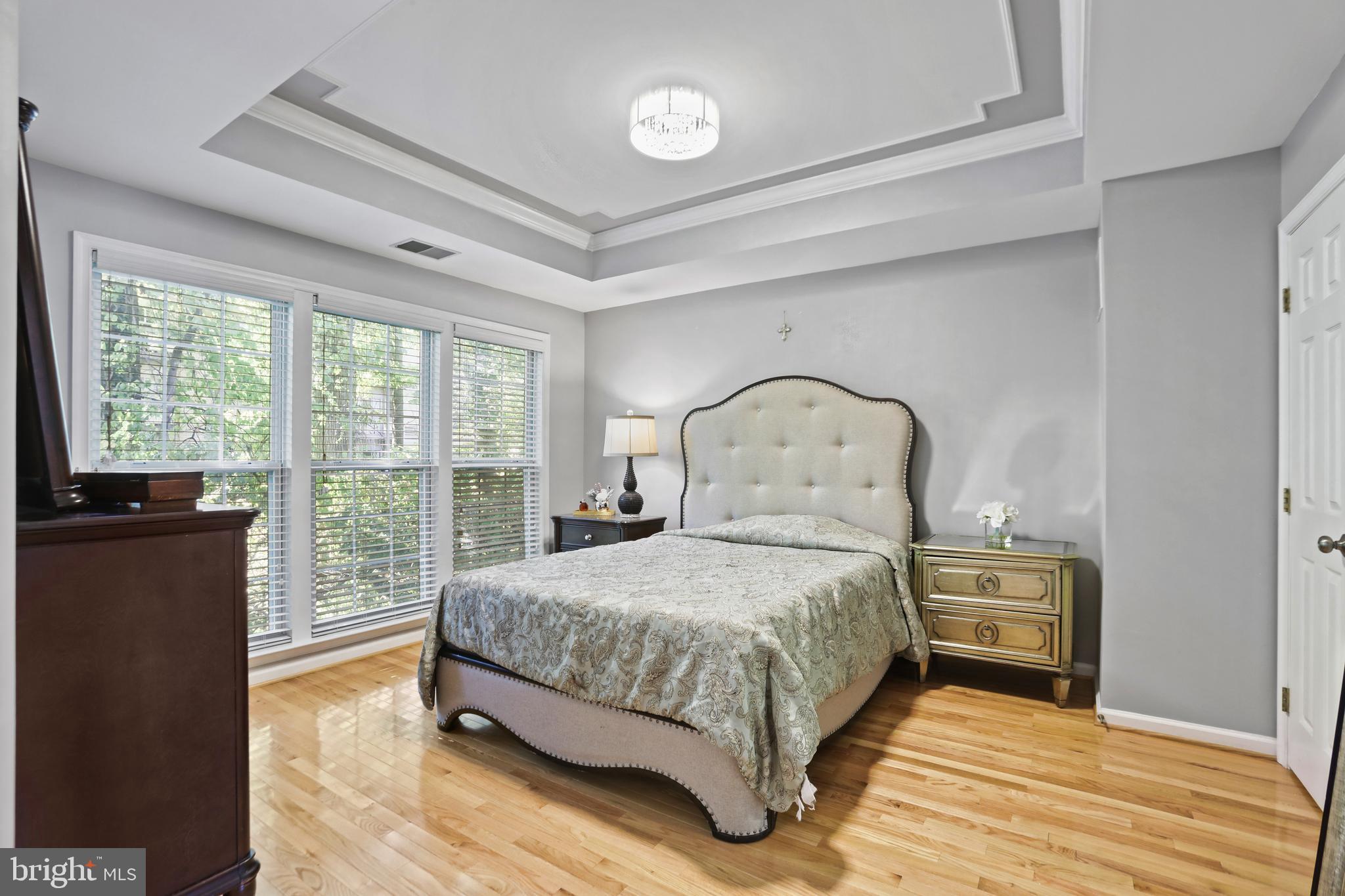 HERITAGE WOODS - Residential