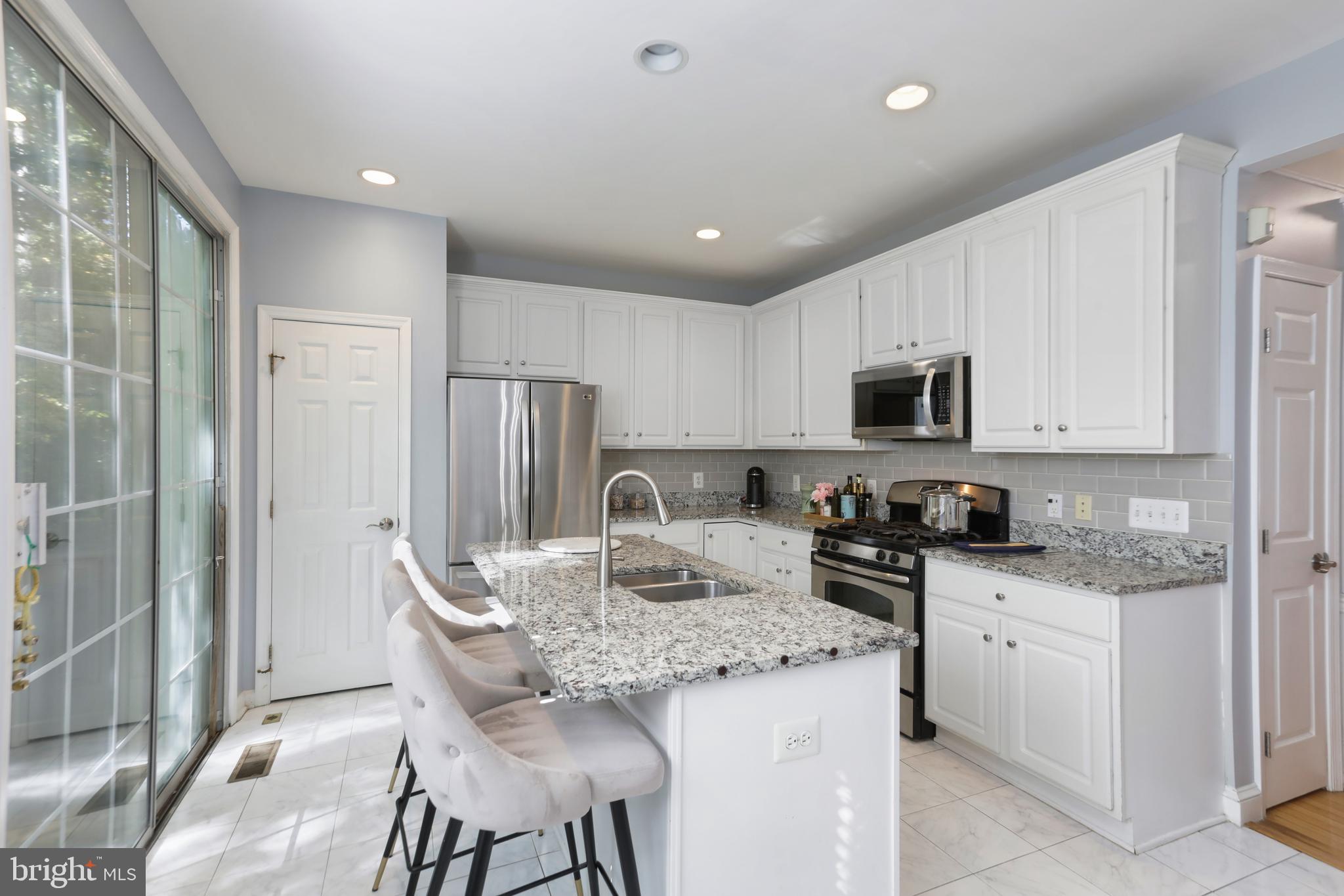 HERITAGE WOODS - Residential