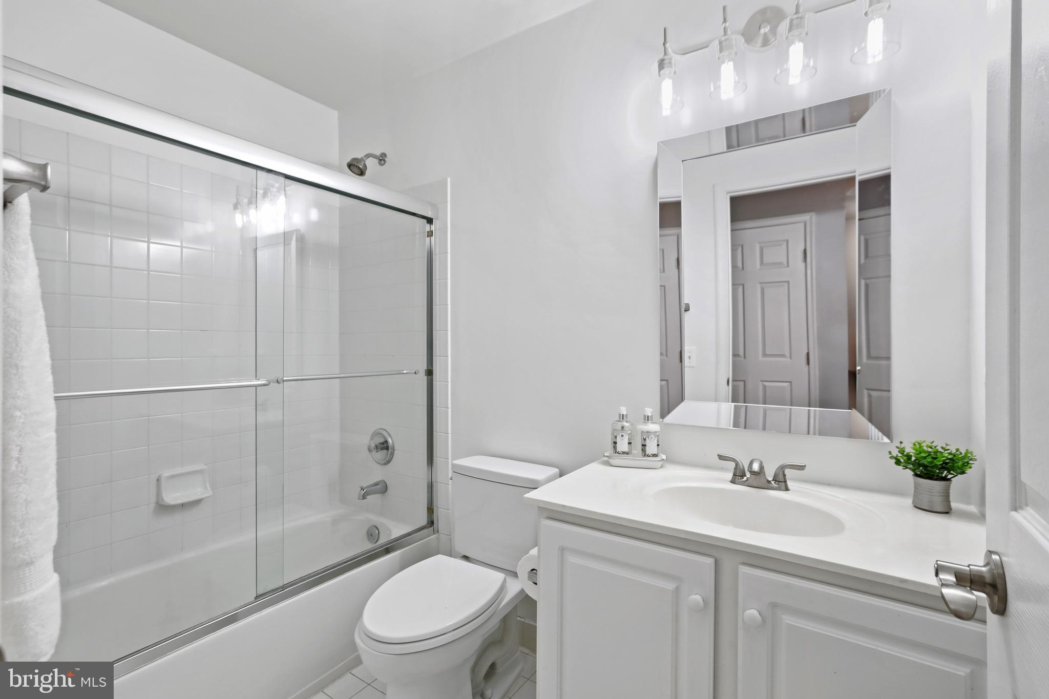 HERITAGE WOODS - Residential