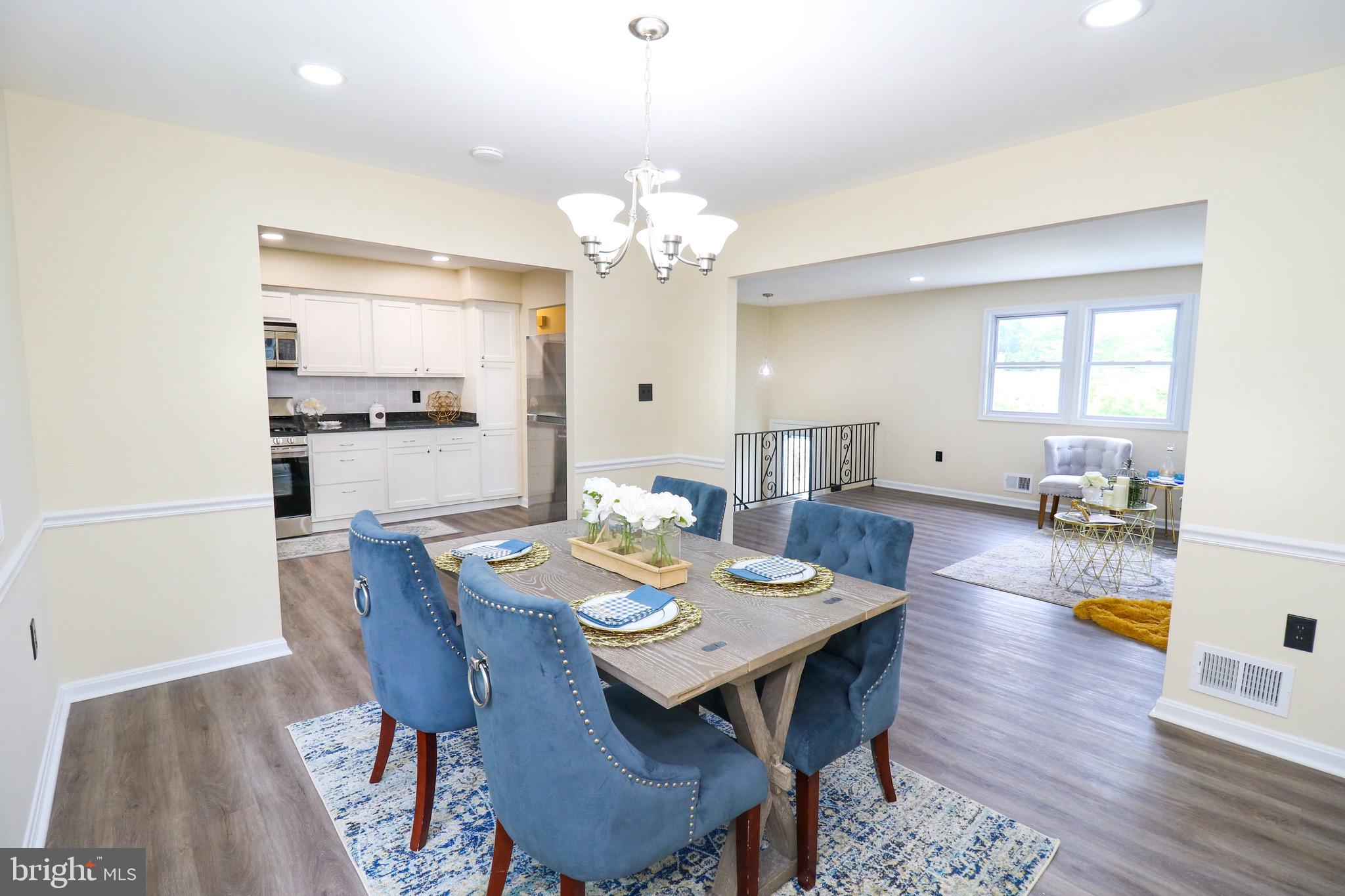 CHRIS MAR MANOR - Residential