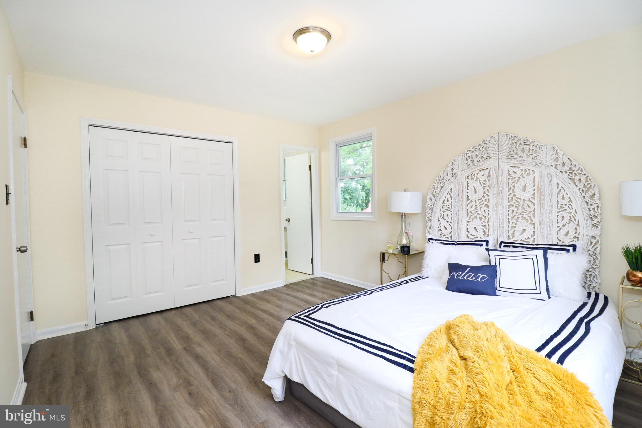 CHRIS MAR MANOR - Residential