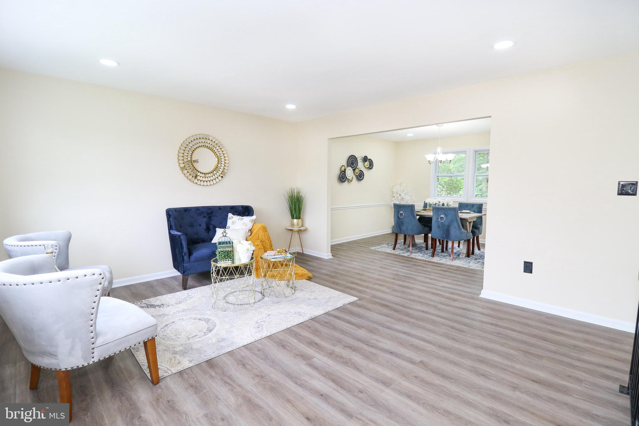 CHRIS MAR MANOR - Residential