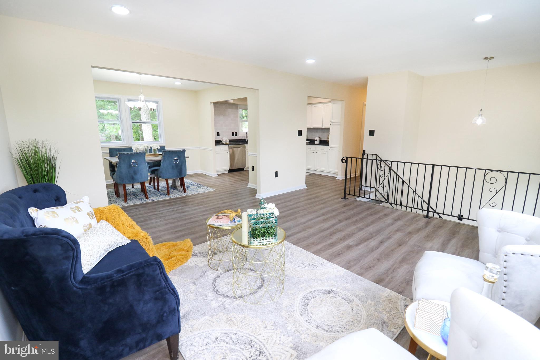 CHRIS MAR MANOR - Residential