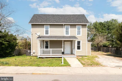 235 W 10 Street, Laurel, DE MLS: DESU2109770